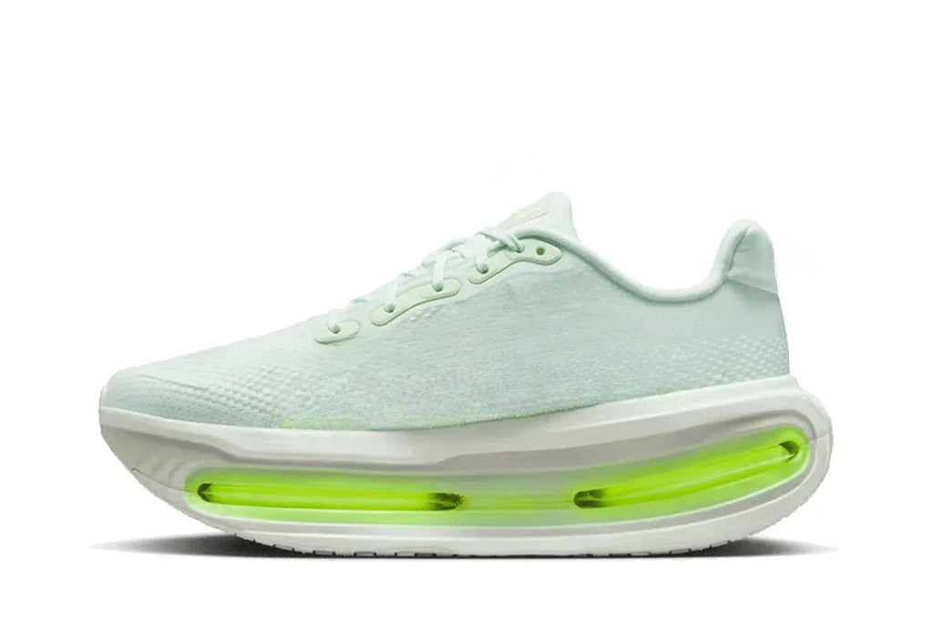 Vomero Premium Barely Volt Green